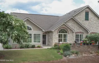 109 W Chelsea Court, Southern Pines, NC 28387 – photo 8: IMG_5440