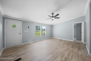 193 Peach Street, Clarkton, NC 28433 – photo 7: 10_living room