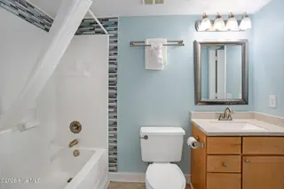 2700 N Lumina Avenue Unit 710, Wrightsville Beach, NC 28480 — 1-bedroom condo in Shell Island Resort, Wrightsville Beach, NC, photo 13 of 26: Shell Island Resort 710 13
