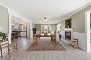824 Pelican Drive, New Bern, NC 28560 – photo 8: Dining or Living Area