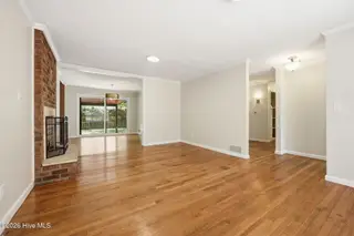390 E Indiana Avenue, Southern Pines, NC 28387 – photo 9: 6-web-or-mls-IMG_3922
