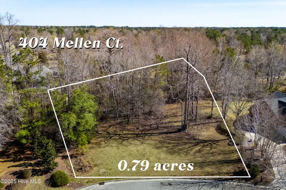 404 Mellen Court, New Bern, NC 28562 – photo 1 of 14: 404 Mellen Court, New Bern, NC 28562