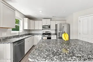 345 Station House Road, New Bern, NC 28562 – photo 15: 39-web-or-mls-DSC_5113_edit