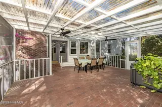 428 Holly Street, Emerald Isle, NC 28594 – photo 7: 35-web-or-mls-chadwick-visuals-428-holly