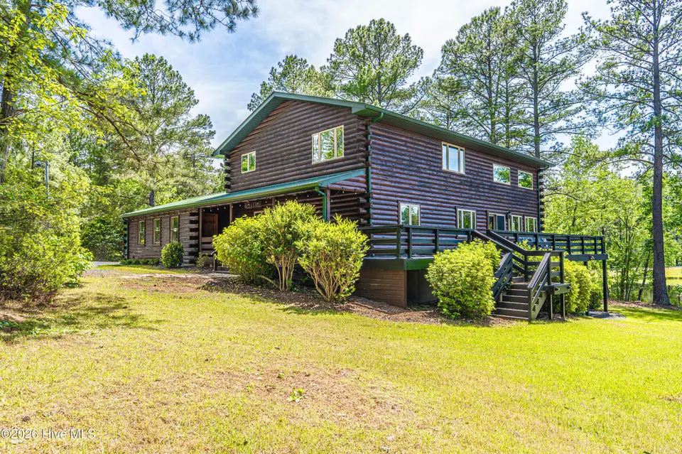 105 Lakewood Drive, Aberdeen, NC 28315 – photo 1 of 60: 6