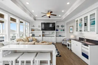 97 W Second Street, Ocean Isle Beach, NC 28469 – photo 10: 1-web-or-mls-CAMMediaLLC.com 97 w 2nd-10