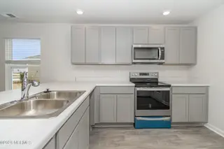 204 Cambridge Drive, Tabor City, NC 28463 – photo 18: 012_0g2a3645-edit