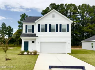 158 N Squires Run Lane, Richlands, NC 28574 – photo 1: Home Front
