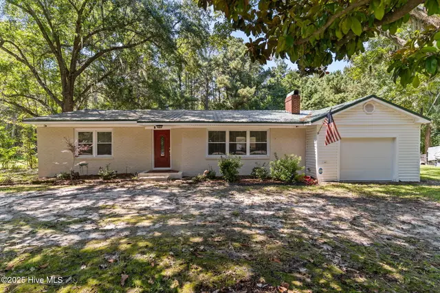 1601 Midway Road SE, Bolivia, NC 28422