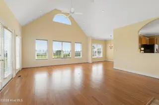 255 Oak Road, Beaufort, NC 28516 – photo 7: Living room with creek views