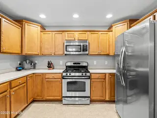 907 Stagecoach Drive, Jacksonville, NC 28546 – photo 23: 025a6814