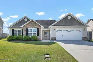 105 Cavalier Drive, Jacksonville, NC 28546 – photo 1: 001_6g8a8929_317