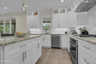 346 Shore Point Drive, Wilmington, NC 28411 — 3-bedroom home in Bayshore Estates, Wilmington, NC, photo 11 of 50: 011_img_0758_362
