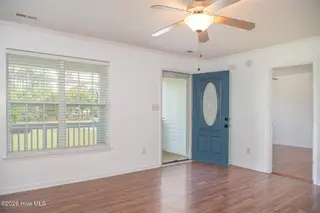 452 Woodland Drive, Swansboro, NC 28584 — 3-bedroom home in Hadnot Creek, Swansboro, NC, photo 6 of 30: 452 WOODLAND (15)