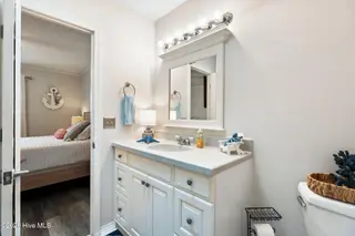 417 4th Street, Sunset Beach, NC 28468 — 4-bedroom home, Sunset Beach, NC, photo 17 of 41: 417 4th St, Sunset Beach, NC