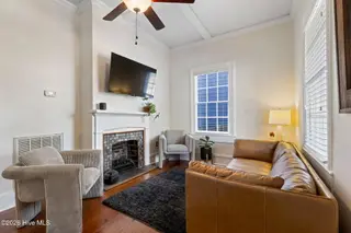 113 S 8th Street, Wilmington, NC 28401 – photo 12: 12-web-or-mls-GI - 113 S 8th St - Listin