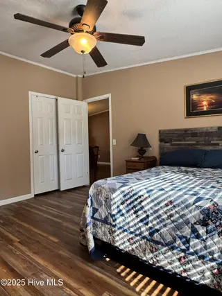 211 Beachwood Drive NW, Calabash, NC 28467 — 3-bedroom manufactured home in Ocean Forest, Calabash, NC, photo 21 of 75: master bdr 2