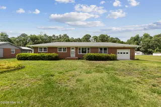1417 Fork Drive, Castle Hayne, NC 28429 — 3-bedroom home, Castle Hayne, NC, photo 3 of 40