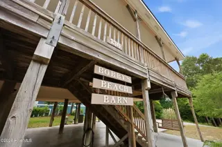 136 Sea Dunes Drive, Emerald Isle, NC 28594 – photo 4: 2-web-or-mls-IMG_7145