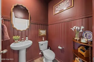 1015 Montford Drive, New Bern, NC 28562 – photo 15: 26-web-or-mls-0C0A1174