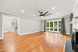 116 Oxford Road, Greenville, NC 27858 – photo 7: Living Room