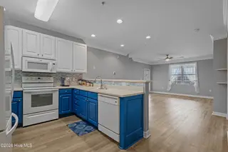 395 S Crow Creek Drive NW Unit 1518, Calabash, NC 28467 — 3-bedroom condo in Crow Creek, Calabash, NC, photo 2 of 41: 395 s crow creek dr unit 1518 - 11