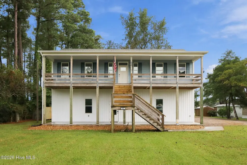 402 Gillikin Road, Beaufort, NC 28516 – photo 1 of 51: 1-web-or-mls-IMG_3543