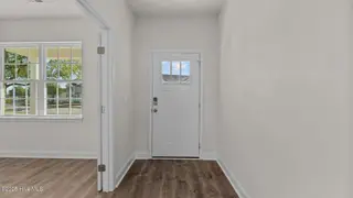 274 Lake Tyler Drive, New Bern, NC 28560 – photo 2: 15-web-or-mls-DSC_1072