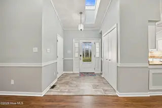 6207 Gondolier Drive, New Bern, NC 28560 – photo 21: Entry foyer