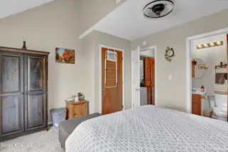 9005 E 9th Street, Surf City, NC 28445 — 4-bedroom home in Old Settlers Beach, Surf City, NC, photo 10 of 30