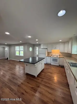 502 Stately Pines Road, New Bern, NC 28560 – photo 14: IMG_6564