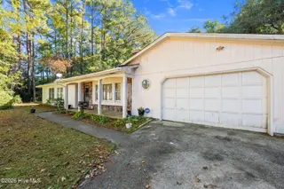 520 Stately Pines Road, New Bern, NC 28560 – photo 5: 5-web-or-mls-DSC_8170