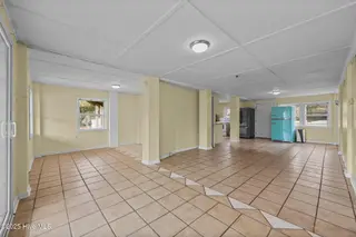 1027 S Shore Drive, Surf City, NC 28445 – photo 7: 6-web-or-mls-_RAD7984