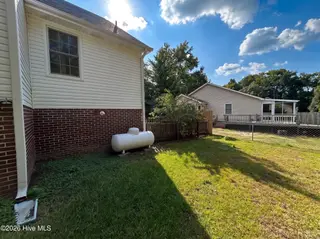 221 Creek Ridge Drive, Goldsboro, NC 27530 — 3-bedroom home in North Pointe, Goldsboro, NC, photo 18 of 26: ib_full_property_condition_photos_p033.j