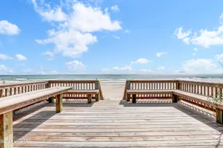 100 Oleander Court, Surf City, NC 28445 — 8-bedroom home in Bland Shores, Surf City, NC, photo 6 of 72