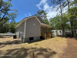 142 Redwood Road, Boiling Spring Lakes, NC 28461 — 2-bedroom home, Boiling Spring Lakes, NC, photo 4 of 20