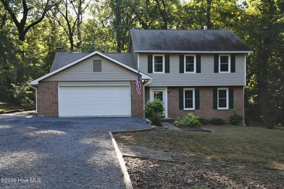 110 Stornoway Drive, Southern Pines, NC 28387 – photo 1 of 4: Front