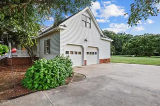 8622 Carter Grove Drive, Elm City, NC 27822 – photo 6: 05-8622 Carter Grove Dr-5