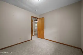 104 Wigeon Road, Jacksonville, NC 28540 — 3-bedroom home in Mallard Creek, Jacksonville, NC, photo 12 of 41: 12-web-or-mls-104 Wigeon Rd. 33