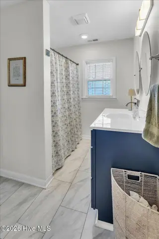 1502 N Hills Court, New Bern, NC 28562 – photo 23: Primary Bath