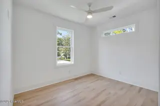 337 NE 48th Street, Oak Island, NC 28465 – photo 19: 337Northeast48thStreet-25