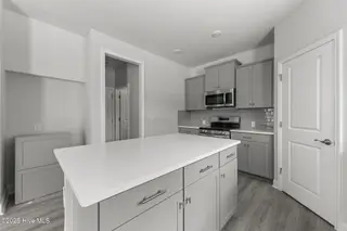 3142 Bremerton Square SW, Shallotte, NC 28470 — 4-bedroom home in Rutledge, Shallotte, NC, photo 10 of 38: 16-web-or-mls-CZ9A7218