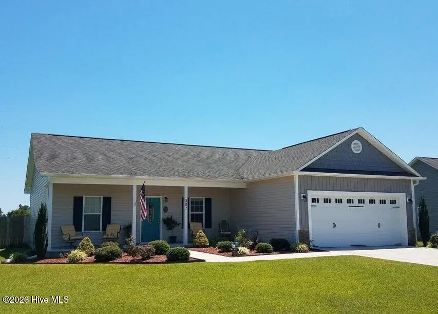 201 Classy Court, Richlands, NC 28574 – photo 1 of 17: Front