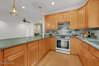 200 Shore Point Drive, Wilmington, NC 28411 — 4-bedroom home in Bayshore Crossing, Wilmington, NC, photo 20 of 71