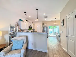14 Catalina Circle, Swansboro, NC 28584 – photo 4: Living/Kitchen