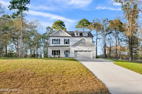 163 Bayshore Dr, Sneads Ferry
