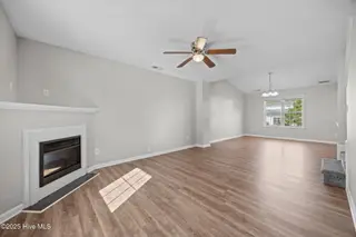 217 Winners Circle S, Jacksonville, NC 28546 – photo 16: 217 Winners-living room