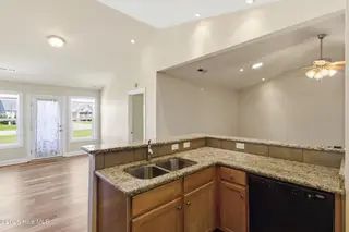 209 Hawks Bluff Drive, New Bern, NC 28560 – photo 14: 209 Hawks Bluff Drive