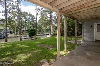 121 White Ash Drive, Pine Knoll Shores, NC 28512 – photo 13: 12-web-or-mls-chadwick-visuals-121-white