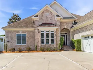 1336 S Moorings Drive, Wilmington, NC 28405 — 3-bedroom home in Landfall, Wilmington, NC, photo 5 of 78: 003_1336_south_mooring_drive-3_767